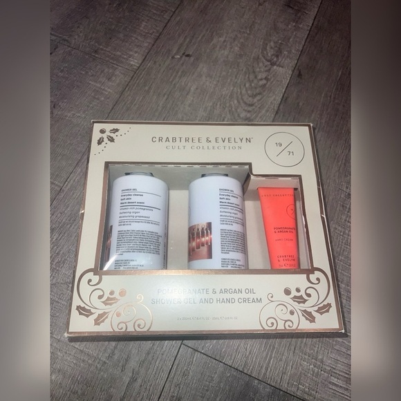 Crabtree & Evelyn Pomegranate & Argan Oil Shower Gel & Hand Cream Pack NEW - Picture 1 of 3